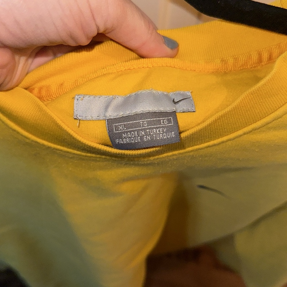 NIKE yellow crewneck sweatshirt - Picture 4 of 4